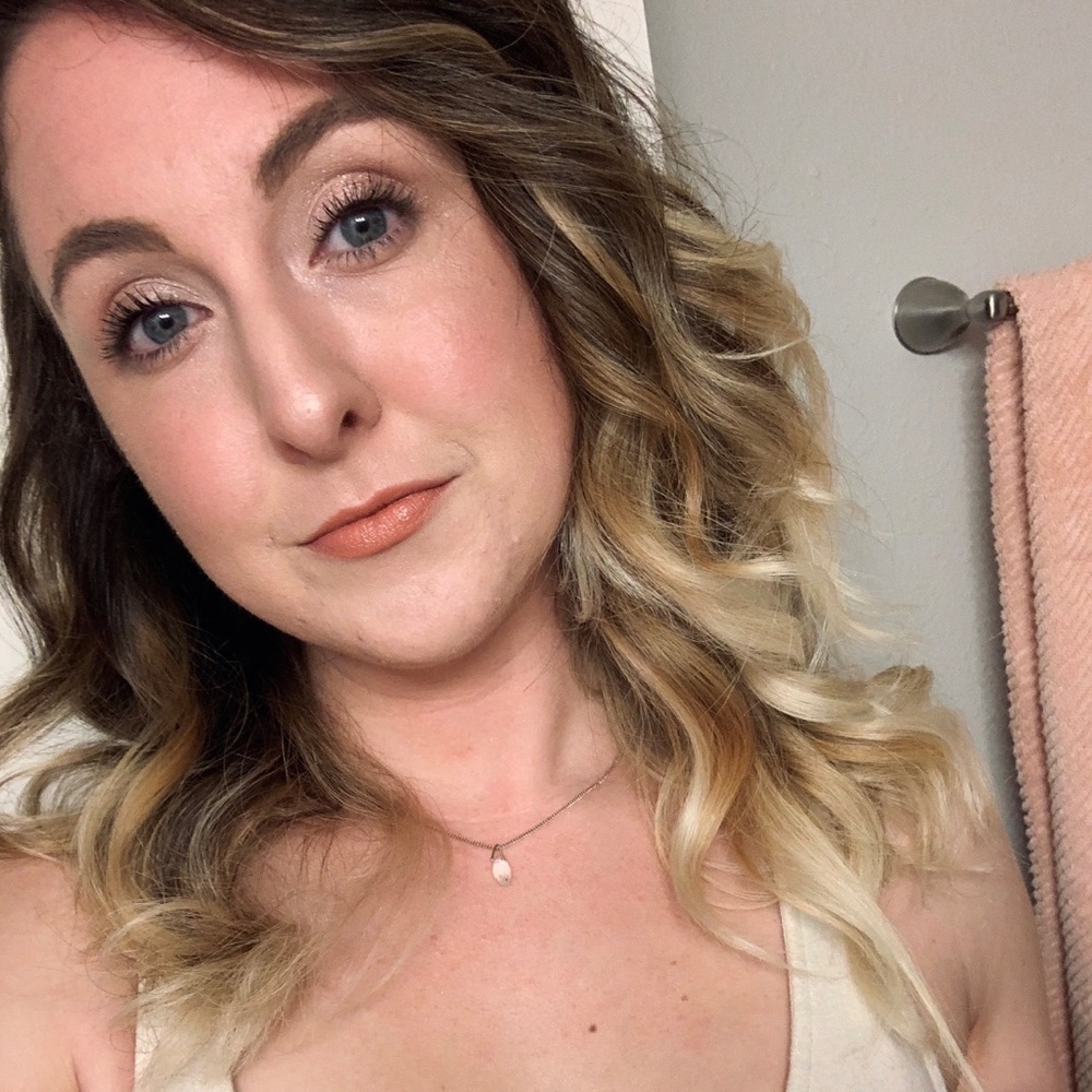 Meet your Posher, Hailey